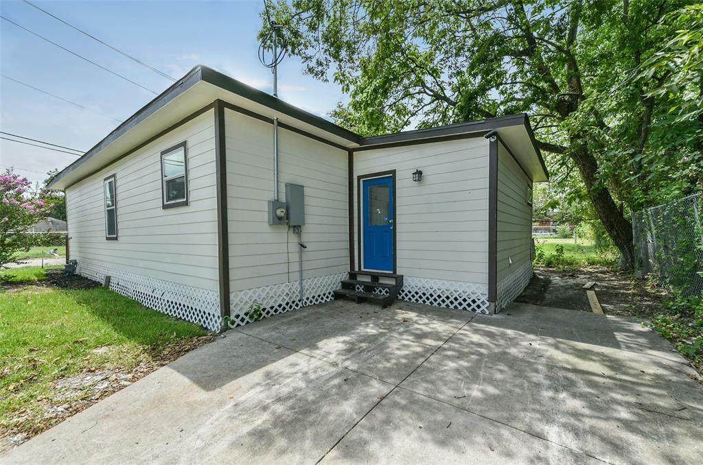 1219 Gregg Street - Photo 1