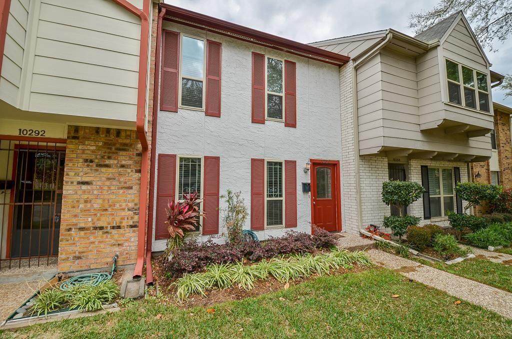10290 Longmont Drive - Photo 1