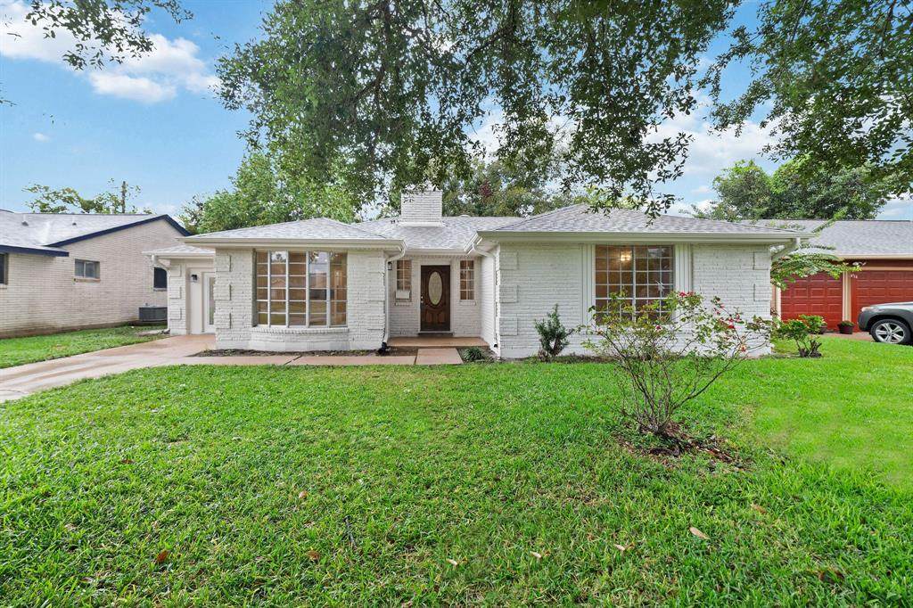 4718 Rosebud Drive - Photo 1