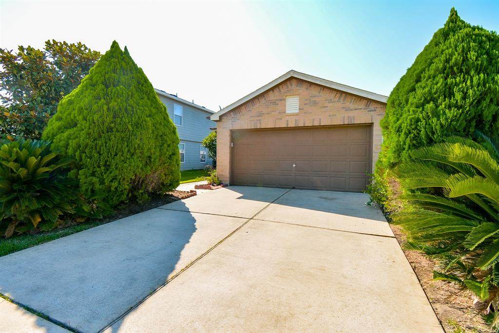 1907 Robcrest Way - Photo 1