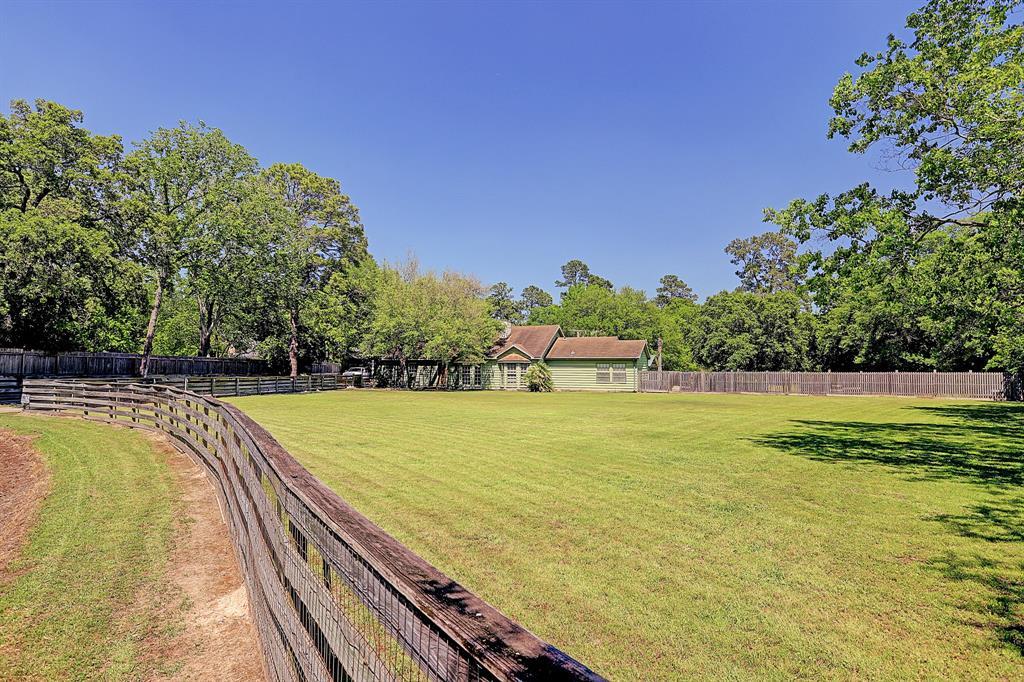 43 Rollingwood Drive - Photo 1