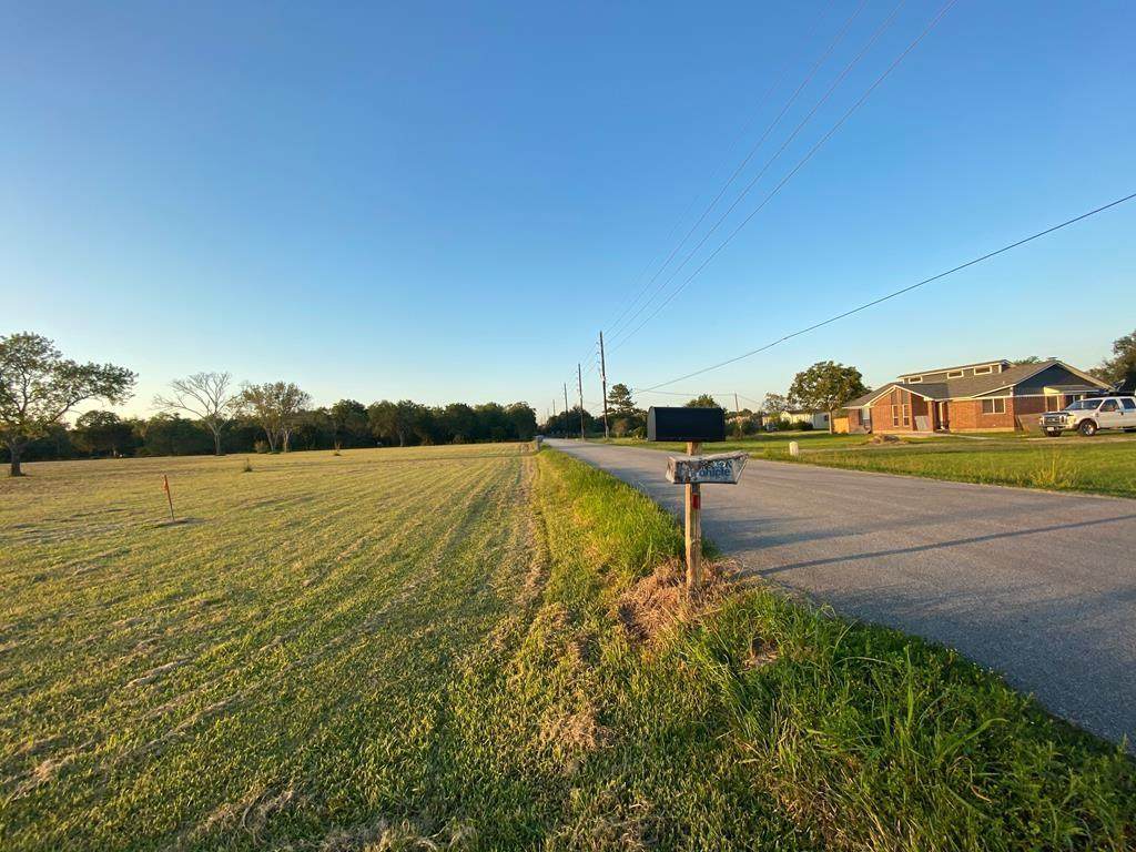 8302 County Road 79 - Photo 1