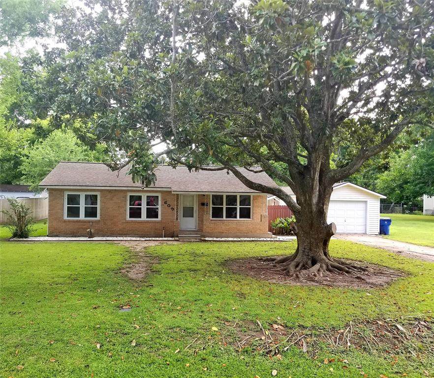 603 Maple Street - Photo 1