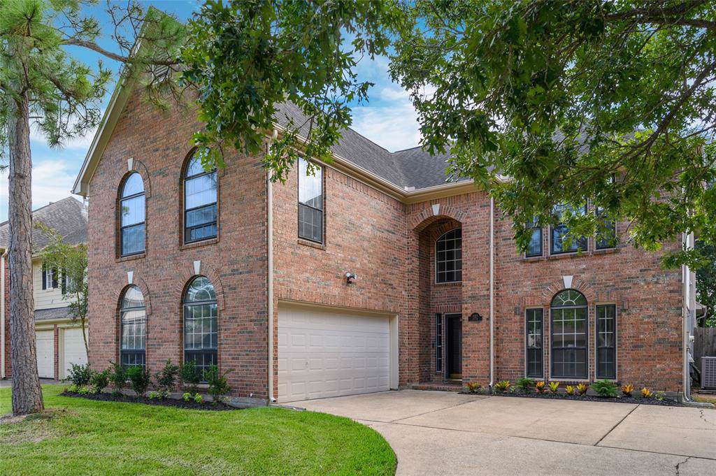1122 Gulfton Drive - Photo 1