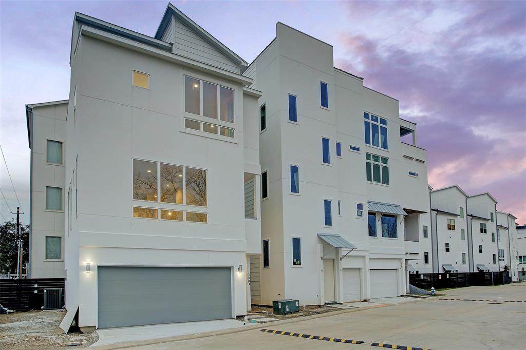 3020 Markle Drive - Photo 1