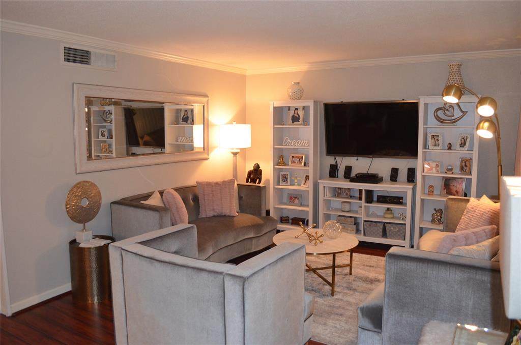 2201 Fountain View Drive - Photo 1