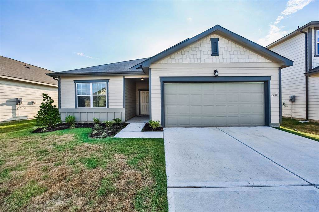 1008 White Birch Lane - Photo 1