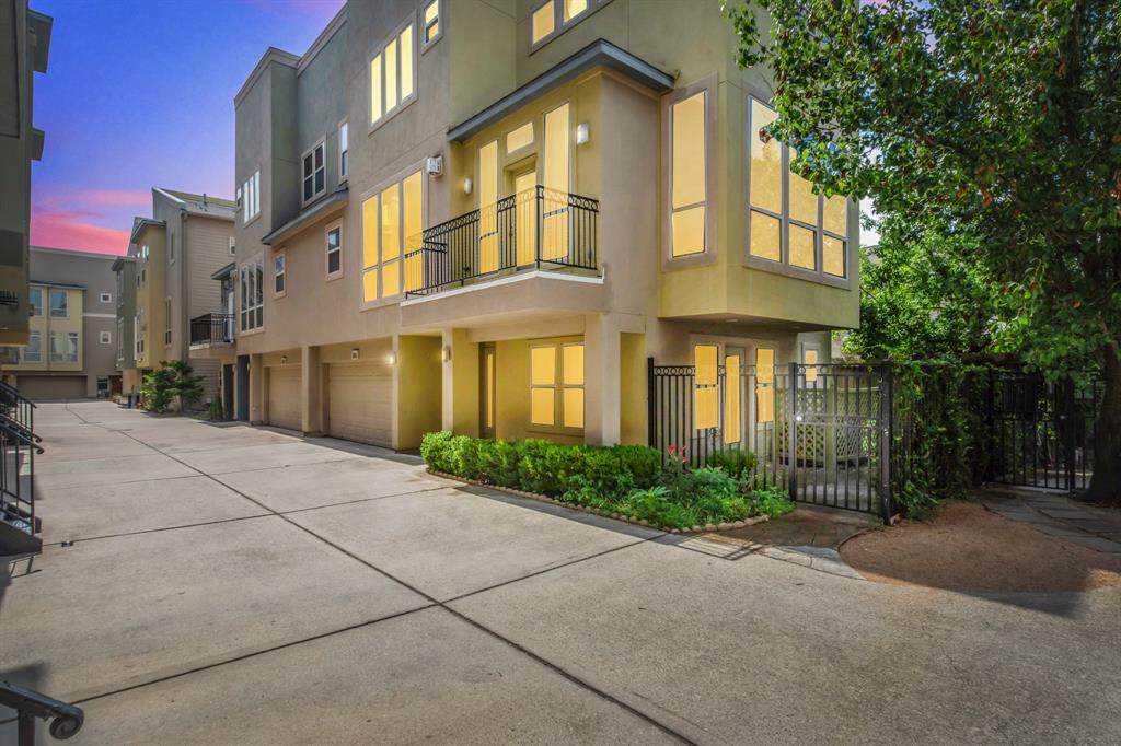 5514 Crooms Street - Photo 1