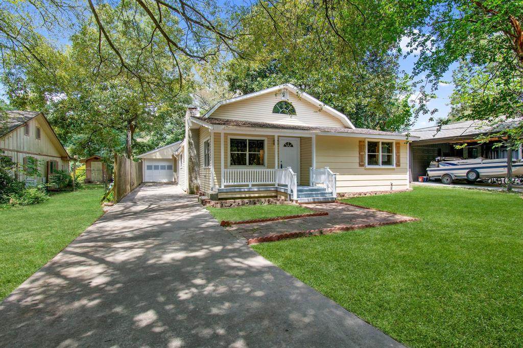 9940 Trailway Drive - Photo 1