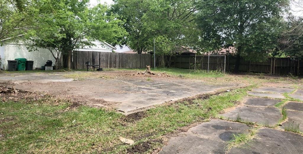 11423 Blackhawk Boulevard - Photo 1
