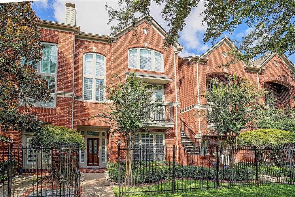 303 Mcgowen Street - Photo 1