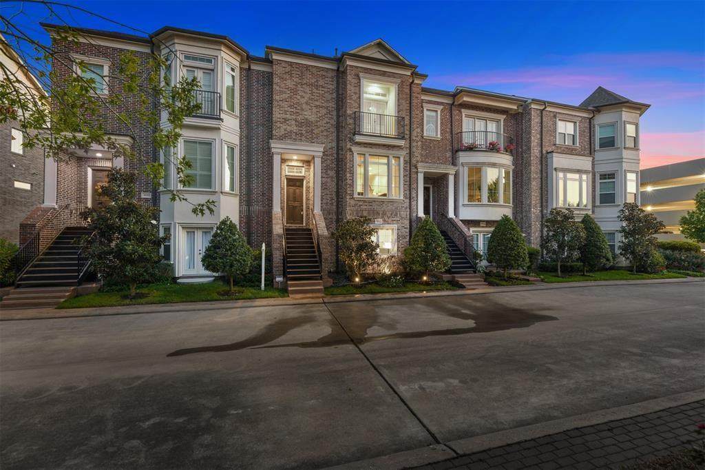 4610 Regent Manor Drive - Photo 1