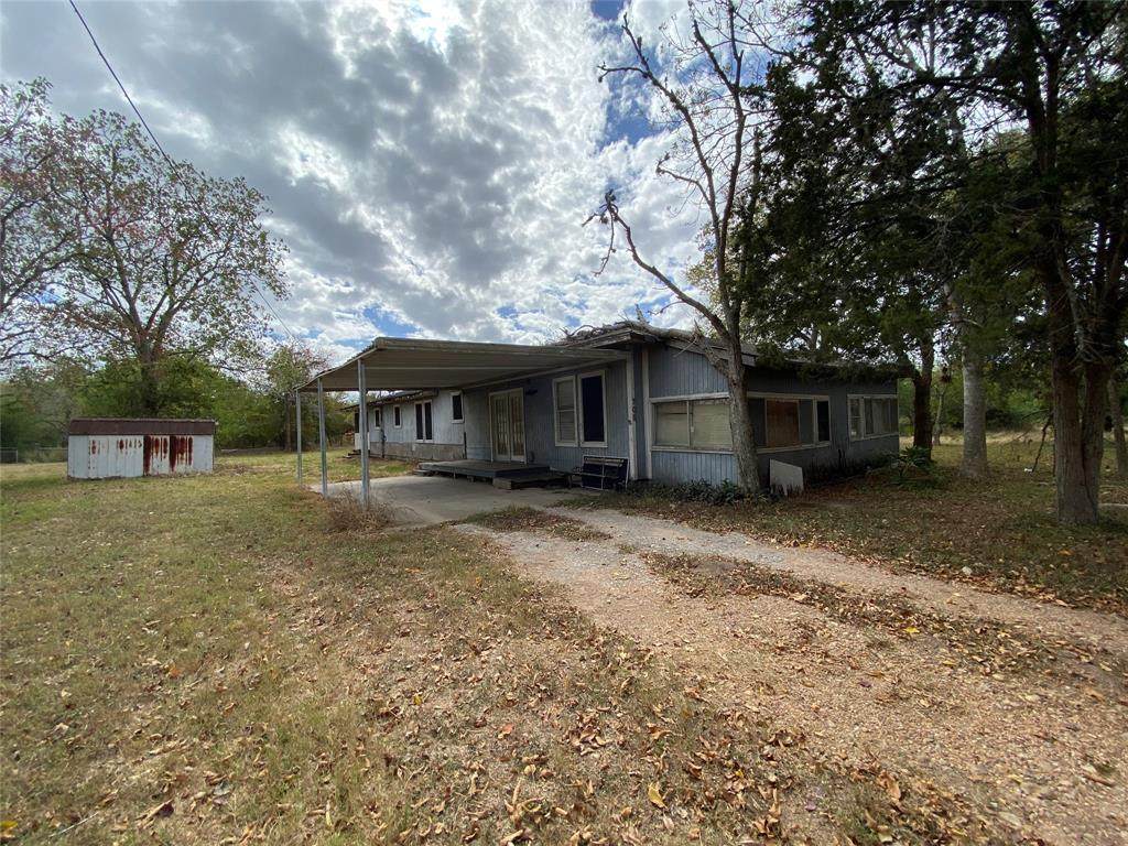 705 Ash Street - Photo 1