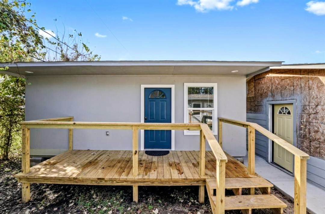 12918 Peggys Lane - Photo 1