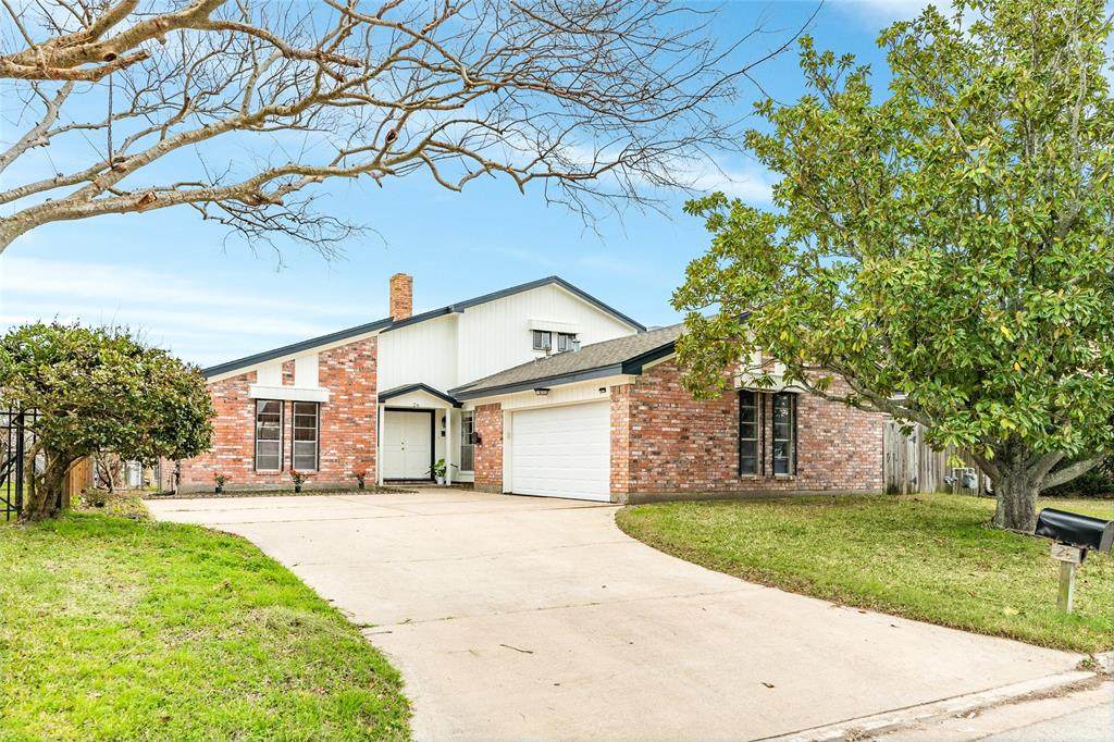 26 Lakeview Drive - Photo 1