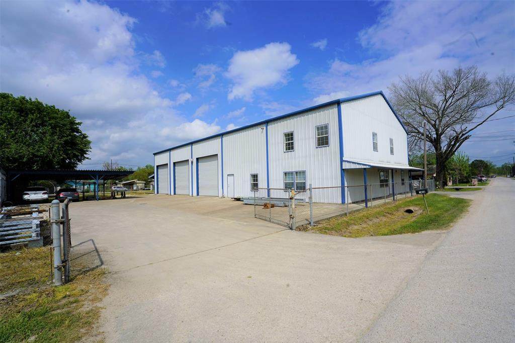 1415 Mooney Road - Photo 1