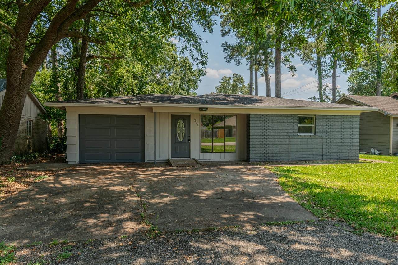 3825 Buckingham Row - Photo 1