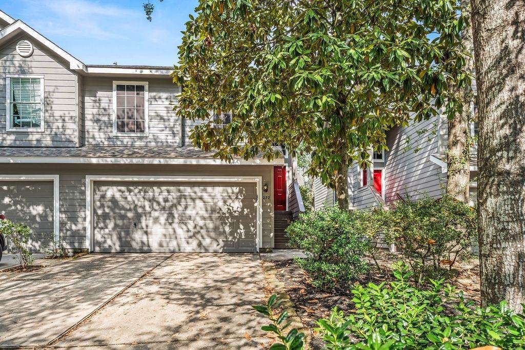 222 Blushwood Place - Photo 1