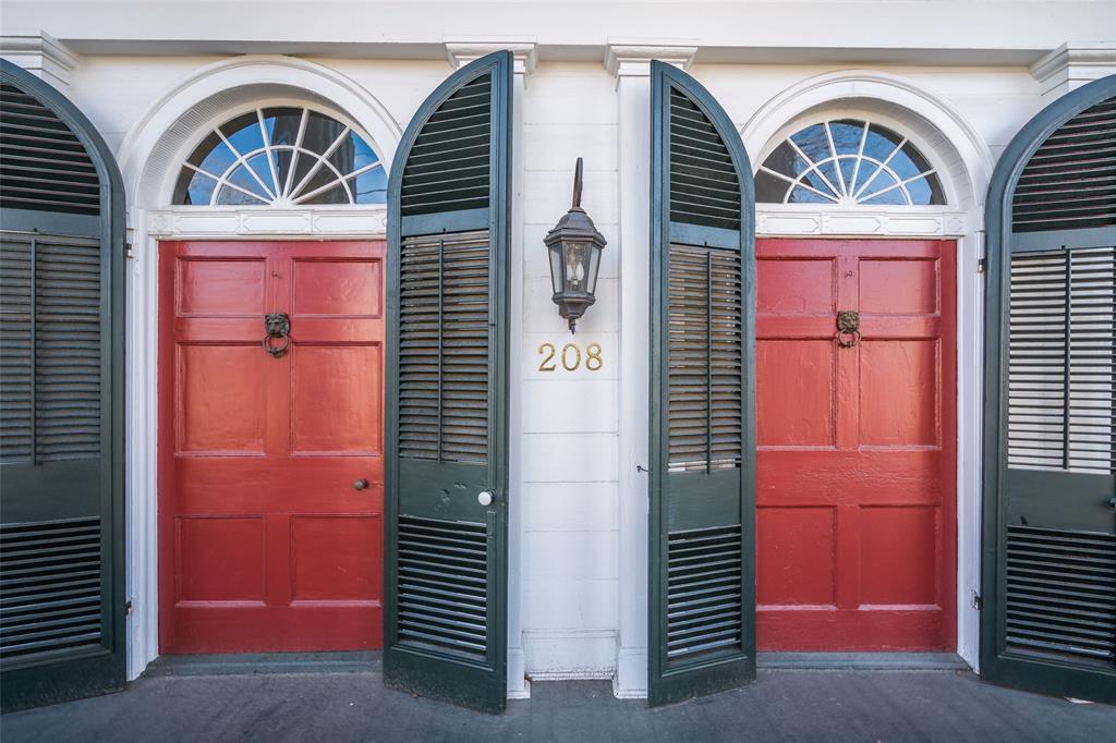 208 Liberty - Photo 1