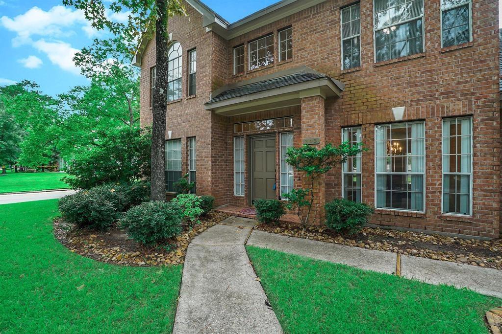 203 Pine Manor Drive - Photo 1