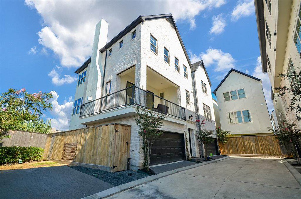 4031 Leeland Street - Photo 1
