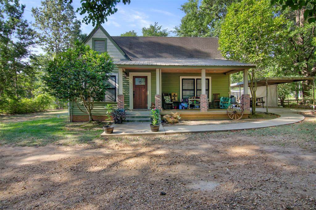825 Worth Street - Photo 1