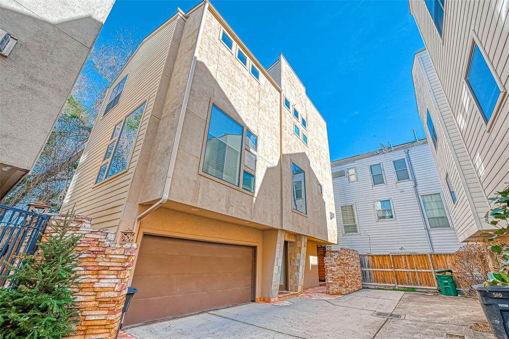902 Reinerman Street - Photo 1