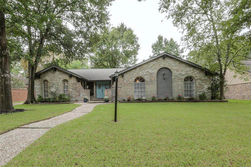 511 Weeping Oaks Lane - Photo 1