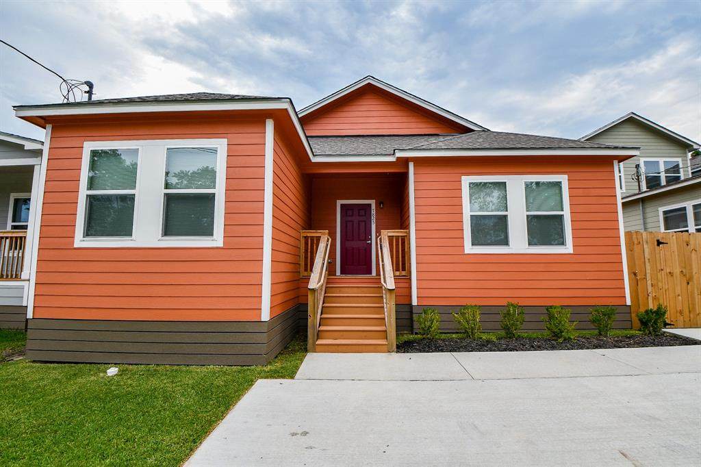 7825 Sealey Street - Photo 1