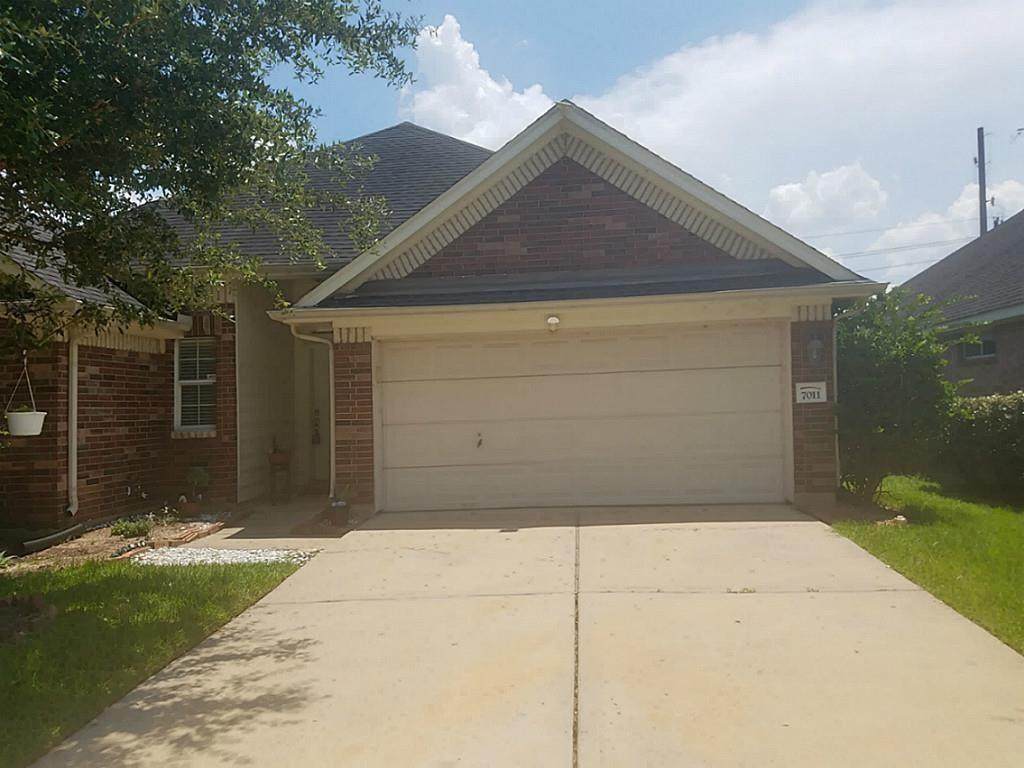 7011 Desert Bluff Lane - Photo 1