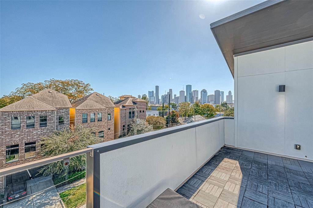 1711 Silver Street - Photo 1
