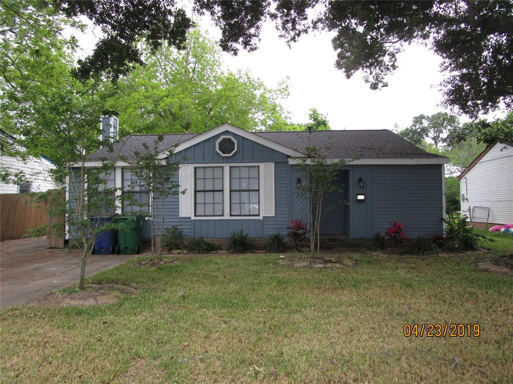 731 Kyle Street - Photo 1