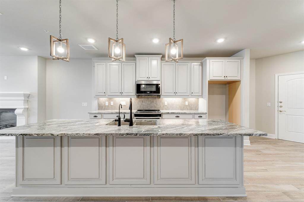 6804 Westview Drive - Photo 1
