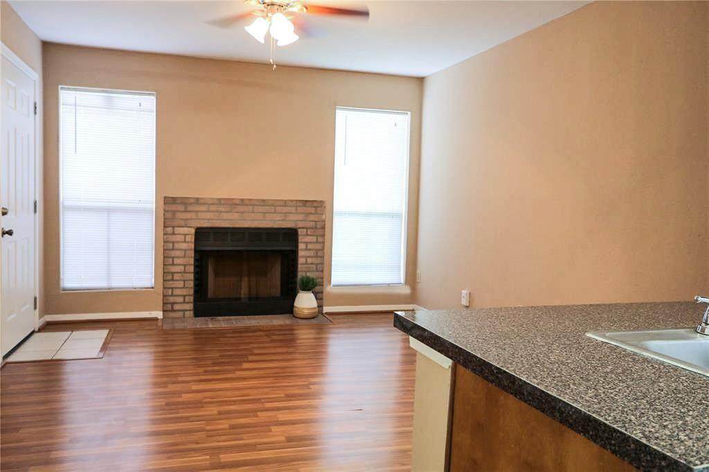 3900 Woodchase Dr - Photo 1