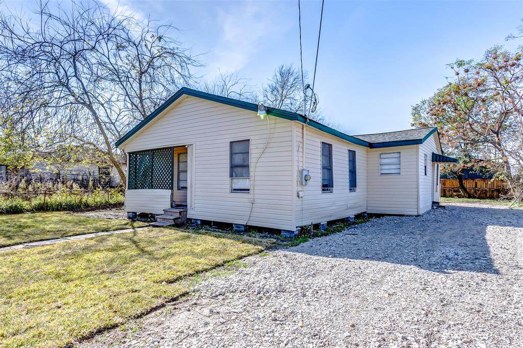1227 Maxine Street - Photo 1