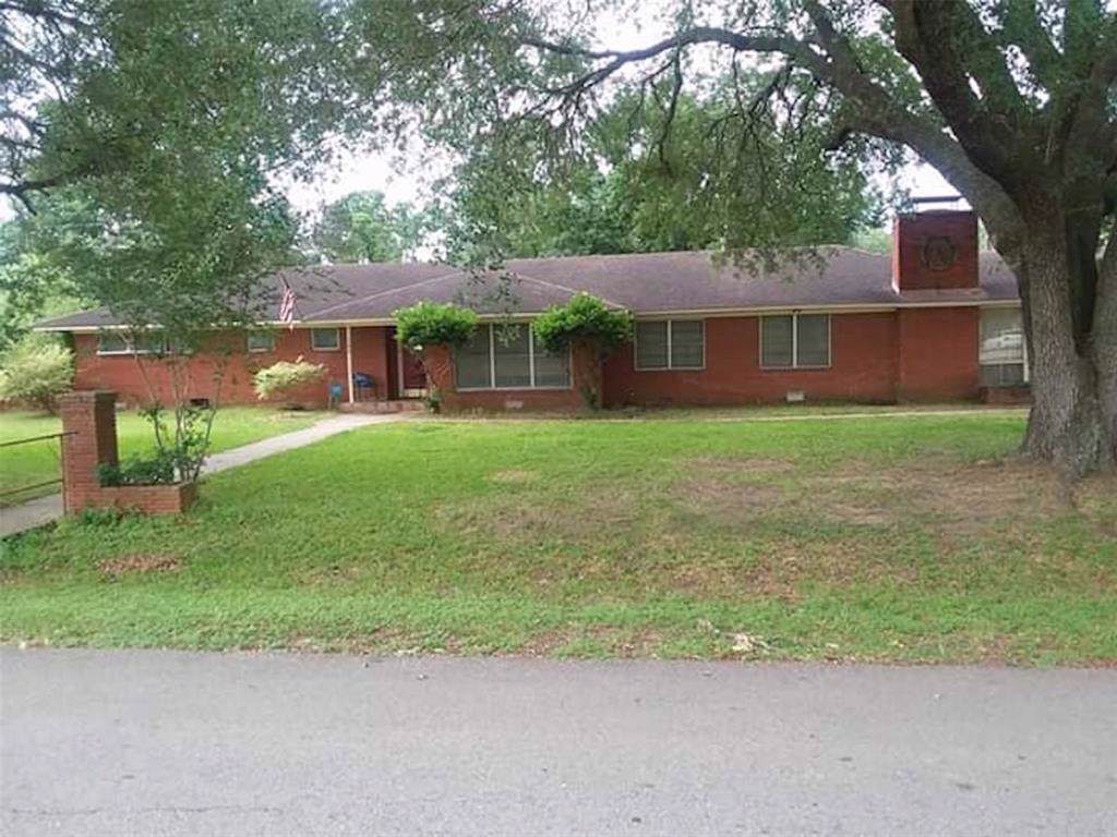 105 Dooley Street - Photo 1
