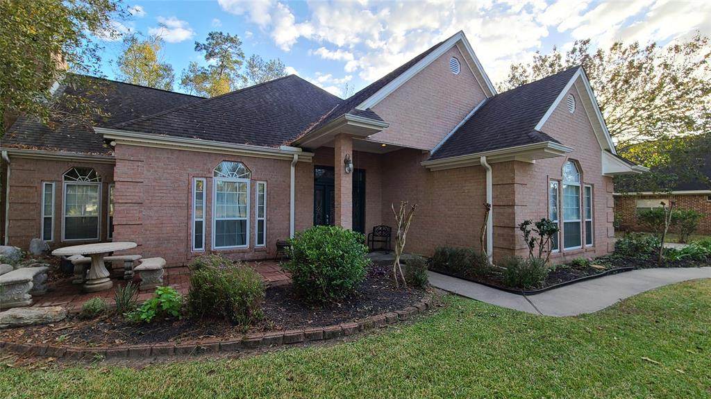 106 Beechwood Drive - Photo 1