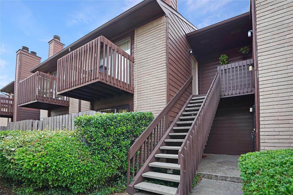 12905 Woodforest Boulevard - Photo 1