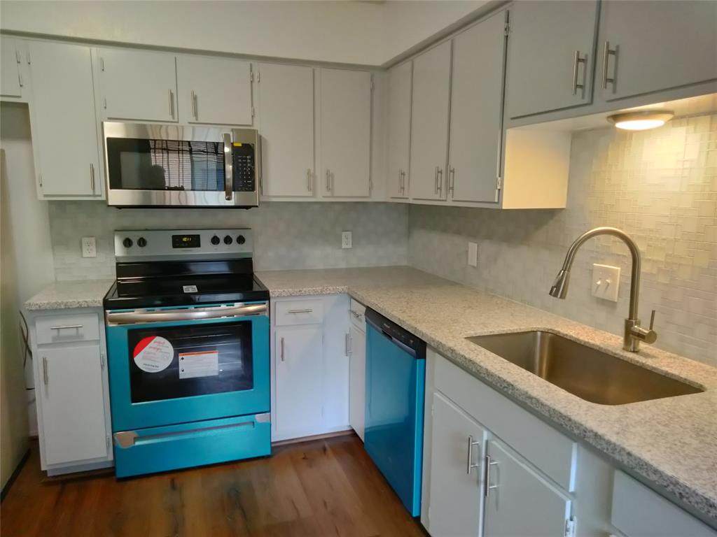 6601 Sands Point Drive - Photo 1