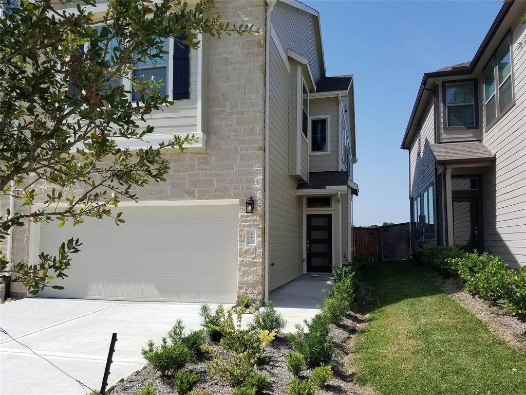 243 Biltmoore Loop - Photo 1