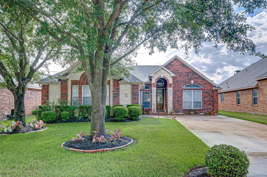 120 Emerald Loch Lane - Photo 1