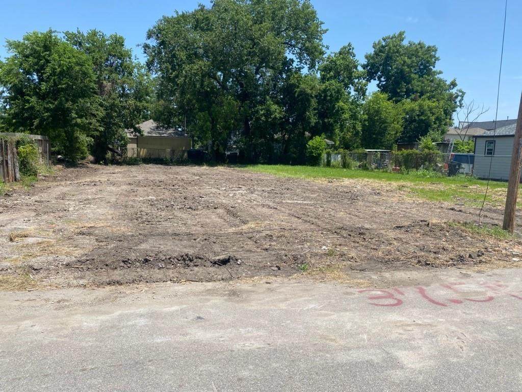 501 & 503 39th Street - Photo 1