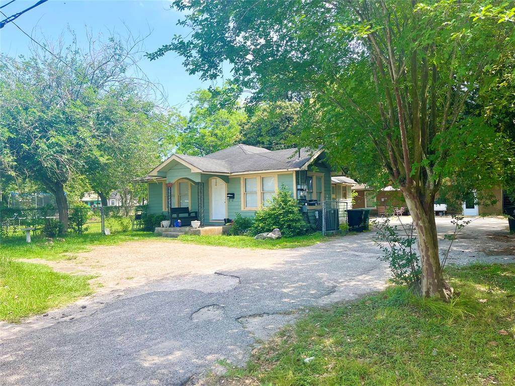 630 King Street - Photo 1