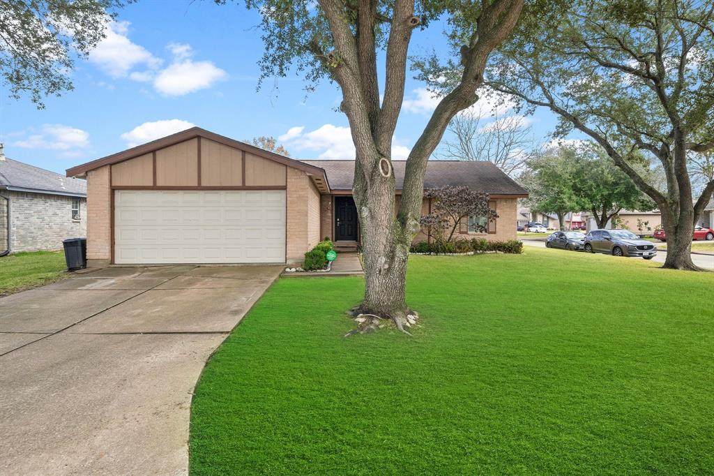 11439 Meadoway Drive - Photo 1