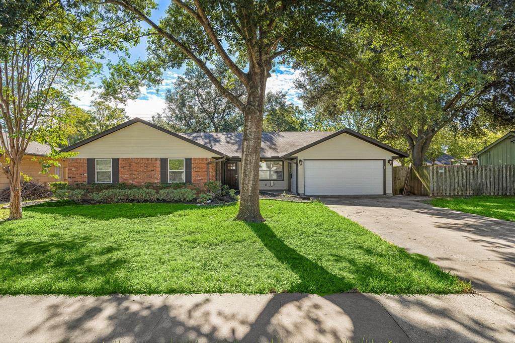 9785 Westview Drive - Photo 1