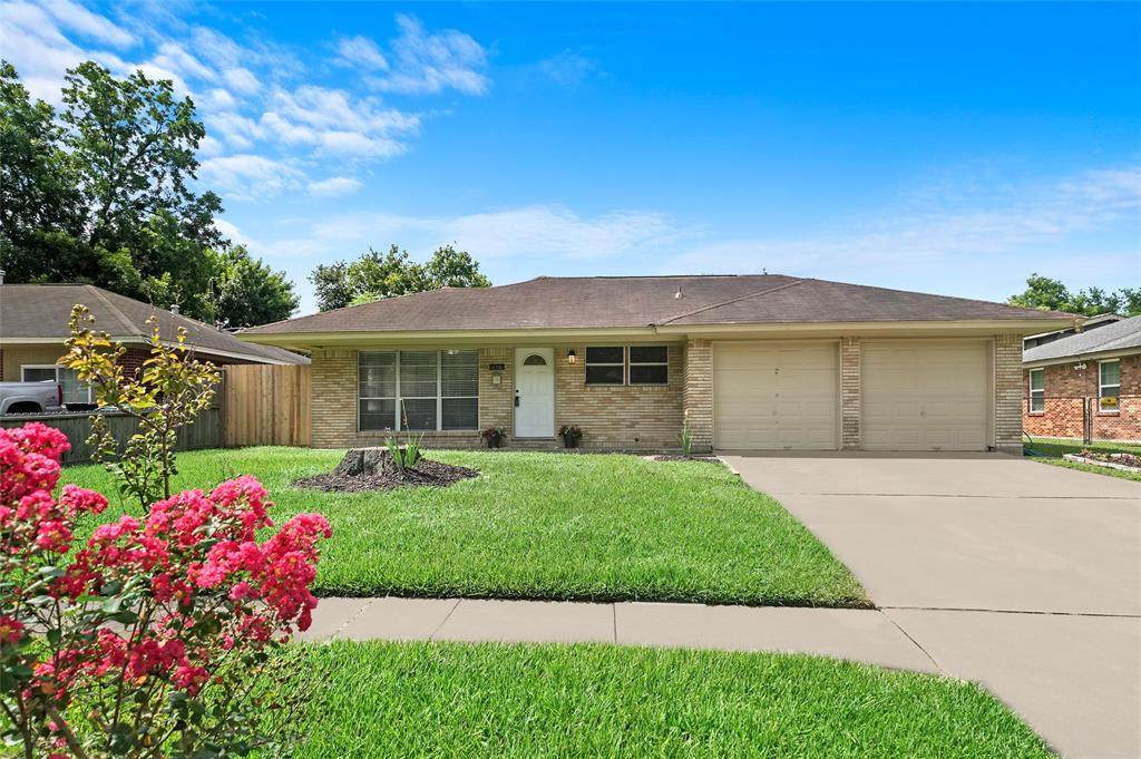 12230 Palmbeach Street - Photo 1