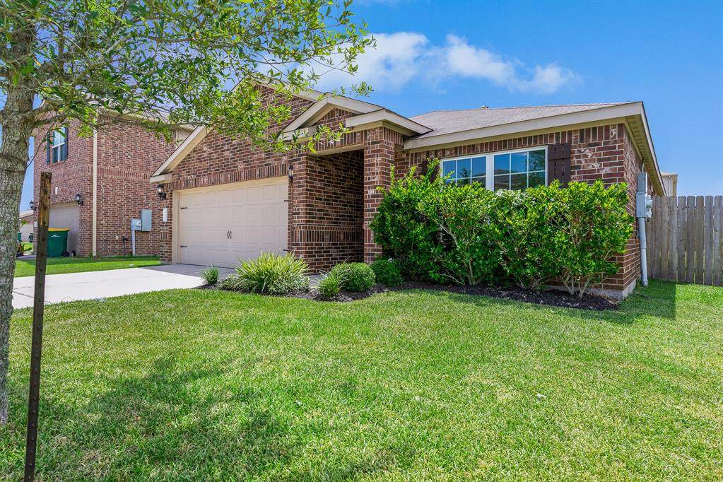 113 Golden Eagle Court - Photo 1