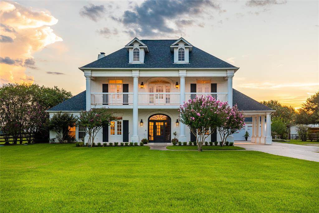 1635 Futurity Lane - Photo 1
