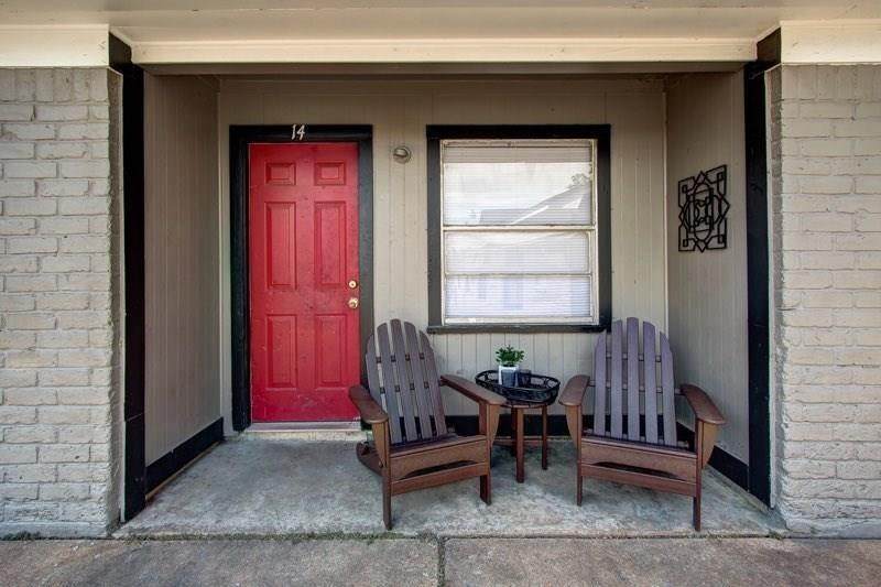 4515 Oxford Street - Photo 1