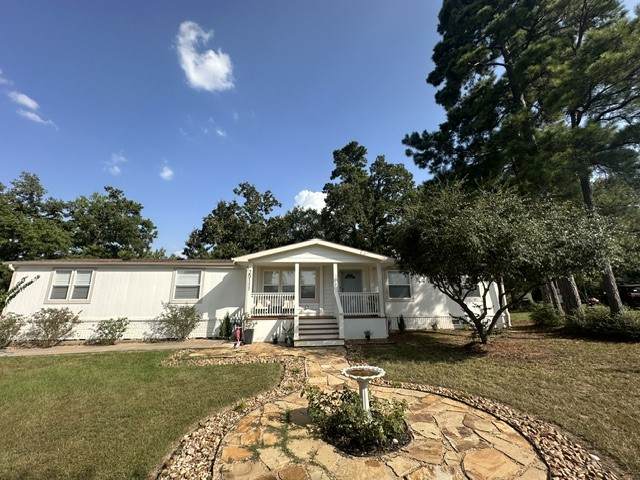 25111 Alamoway - Photo 1